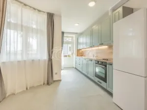 Pronájem bytu 2+kk, Praha - Dejvice, Nad Šárkou, 62 m2