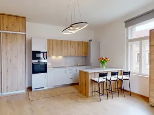 Pronájem bytu 3+kk, Praha - Smíchov, Zborovská, 66 m2