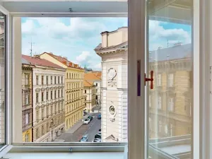 Pronájem bytu 3+kk, Praha - Smíchov, Zborovská, 66 m2