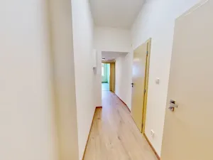 Pronájem bytu 3+kk, Praha - Smíchov, Zborovská, 66 m2