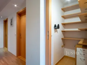Pronájem bytu 5+1, Praha - Žižkov, Krásova, 114 m2