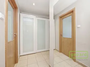 Prodej bytu 2+kk, Praha - Komořany, Za sídlištěm, 47 m2
