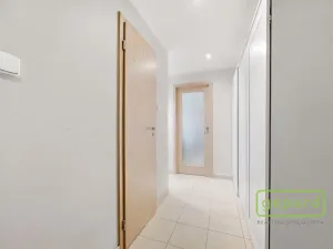 Prodej bytu 2+kk, Praha - Komořany, Za sídlištěm, 47 m2