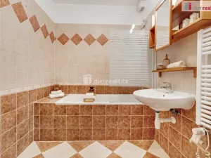 Prodej bytu 2+kk, Praha - Horní Měcholupy, Padovská, 65 m2