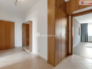 Prodej bytu 2+kk, Praha - Horní Měcholupy, Padovská, 65 m2
