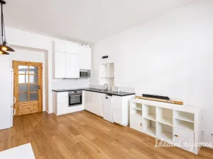 Pronájem bytu 3+kk, Praha - Vršovice, Bulharská, 62 m2