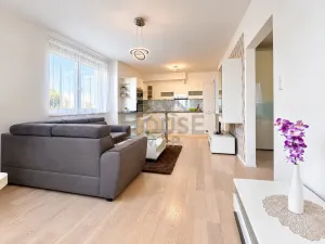 Prodej bytu 2+kk, Praha - Dolní Měcholupy, Honzíkova, 56 m2
