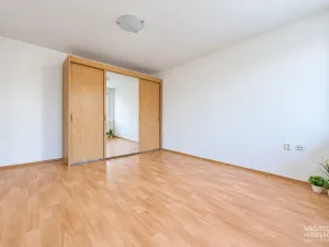 Pronájem bytu 1+kk, Pardubice, Bělehradská, 32 m2