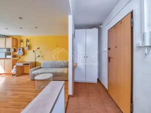Prodej bytu 2+kk, Praha - Bohnice, Zelenohorská, 37 m2