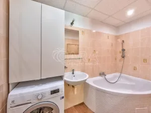 Prodej bytu 2+kk, Praha - Bohnice, Zelenohorská, 37 m2