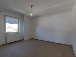 Dražba bytu 4+1, Radonice, Zápská, 108 m2