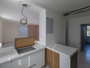 Dražba bytu 4+1, Radonice, Zápská, 108 m2