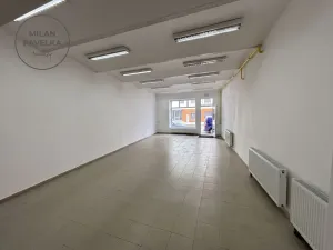 Pronájem obchodního prostoru, Tišnov, Brněnská, 139 m2