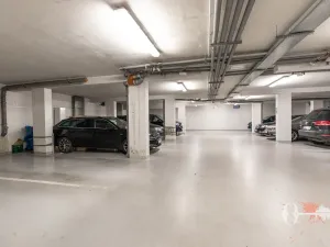 Prodej bytu 2+kk, Praha - Štěrboholy, Andersenova, 65 m2