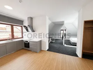 Pronájem bytu 1+kk, Hradec Králové, Malé náměstí, 80 m2