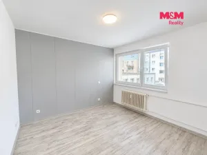 Pronájem bytu 1+kk, Hradec Králové, Sušilova, 32 m2