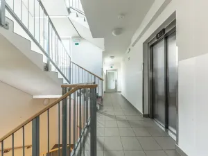 Prodej bytu 2+kk, Praha - Hostavice, U Hostavického potoka, 50 m2