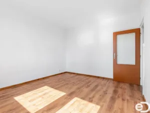 Prodej bytu 3+1, Pardubice, Jana Zajíce, 70 m2