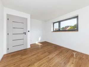 Prodej rodinného domu, Černovice, 200 m2