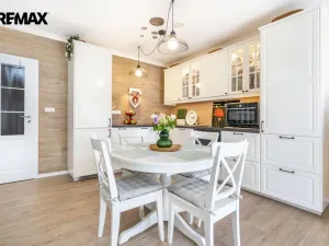 Prodej bytu 3+kk, Karlovy Vary, Raisova, 87 m2