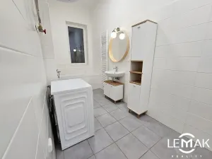 Pronájem bytu 2+kk, Olomouc, Dobrovského, 66 m2
