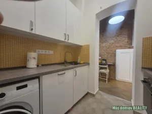 Pronájem bytu 1+kk, Praha - Nové Město, Hálkova, 38 m2