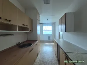 Pronájem bytu 3+1, Praha - Řepy, Na chobotě