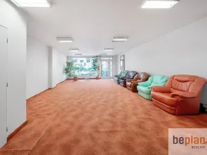 Pronájem obchodního prostoru, Brno, Kosmova, 58 m2
