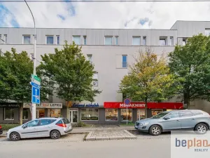 Pronájem obchodního prostoru, Brno, Kosmova, 58 m2