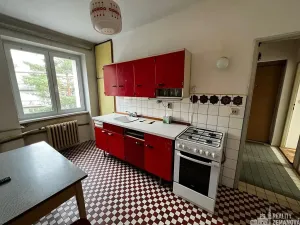 Pronájem bytu 3+1, Praha - Podolí, Dvorecká, 68 m2