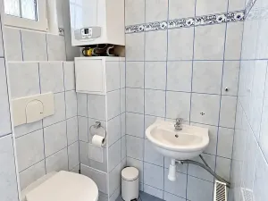 Prodej rodinného domu, Hostomice, Husova, 140 m2