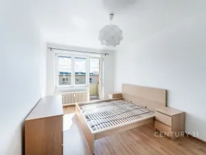 Pronájem bytu 2+kk, Praha - Hloubětín, Zelenečská, 55 m2