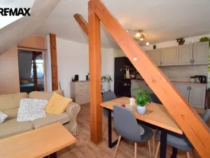 Prodej rodinného domu, Oslov, 222 m2