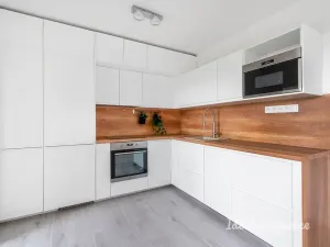 Pronájem bytu 3+kk, Praha - Střížkov, Šluknovská, 68 m2
