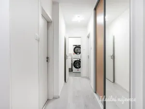 Pronájem bytu 3+kk, Praha - Střížkov, Šluknovská, 68 m2