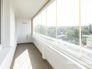 Pronájem bytu 1+kk, Praha - Prosek, Vysočanská, 36 m2