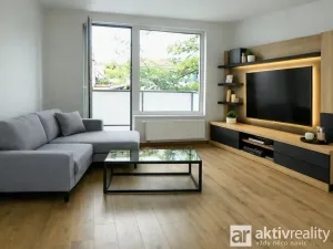 Prodej bytu 1+kk, Kladno, U Mrazíren, 29 m2