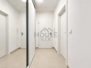 Pronájem bytu 1+kk, Kladno, Lesík, 35 m2