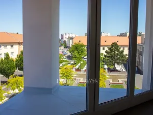 Pronájem bytu 2+kk, Veselí nad Moravou, náměstí Míru, 44 m2
