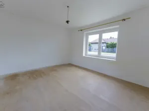 Prodej rodinného domu, Račiněves, 574 m2