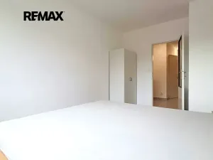 Pronájem bytu 3+1, Praha - Košíře, Plzeňská, 76 m2
