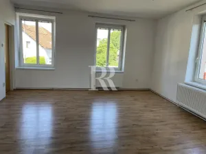 Pronájem bytu 2+1, Liberec, Hodkovická, 65 m2