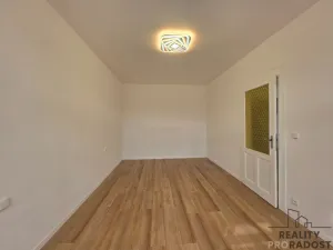 Pronájem bytu 2+1, Praha - Žižkov, Milíčova, 53 m2