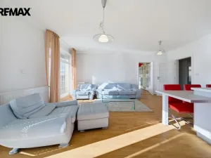Prodej bytu 3+kk, Karlovy Vary, Raisova, 105 m2