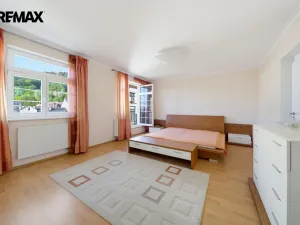 Prodej bytu 3+kk, Karlovy Vary, Raisova, 105 m2
