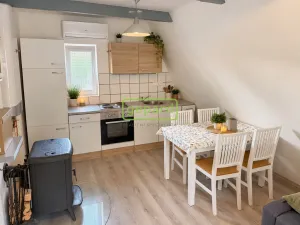 Pronájem chaty, Mníšek pod Brdy, U Lesa, 60 m2