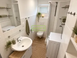 Pronájem chaty, Mníšek pod Brdy, U Lesa, 60 m2