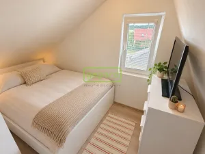 Pronájem chaty, Mníšek pod Brdy, U Lesa, 60 m2