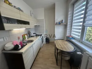 Pronájem bytu 2+1, Hrádek - Nová Huť, 1. máje, 57 m2