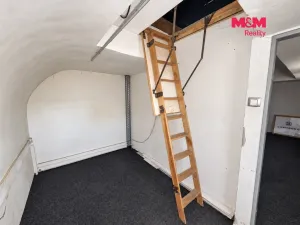 Pronájem obchodního prostoru, Jesenice, Budějovická, 237 m2